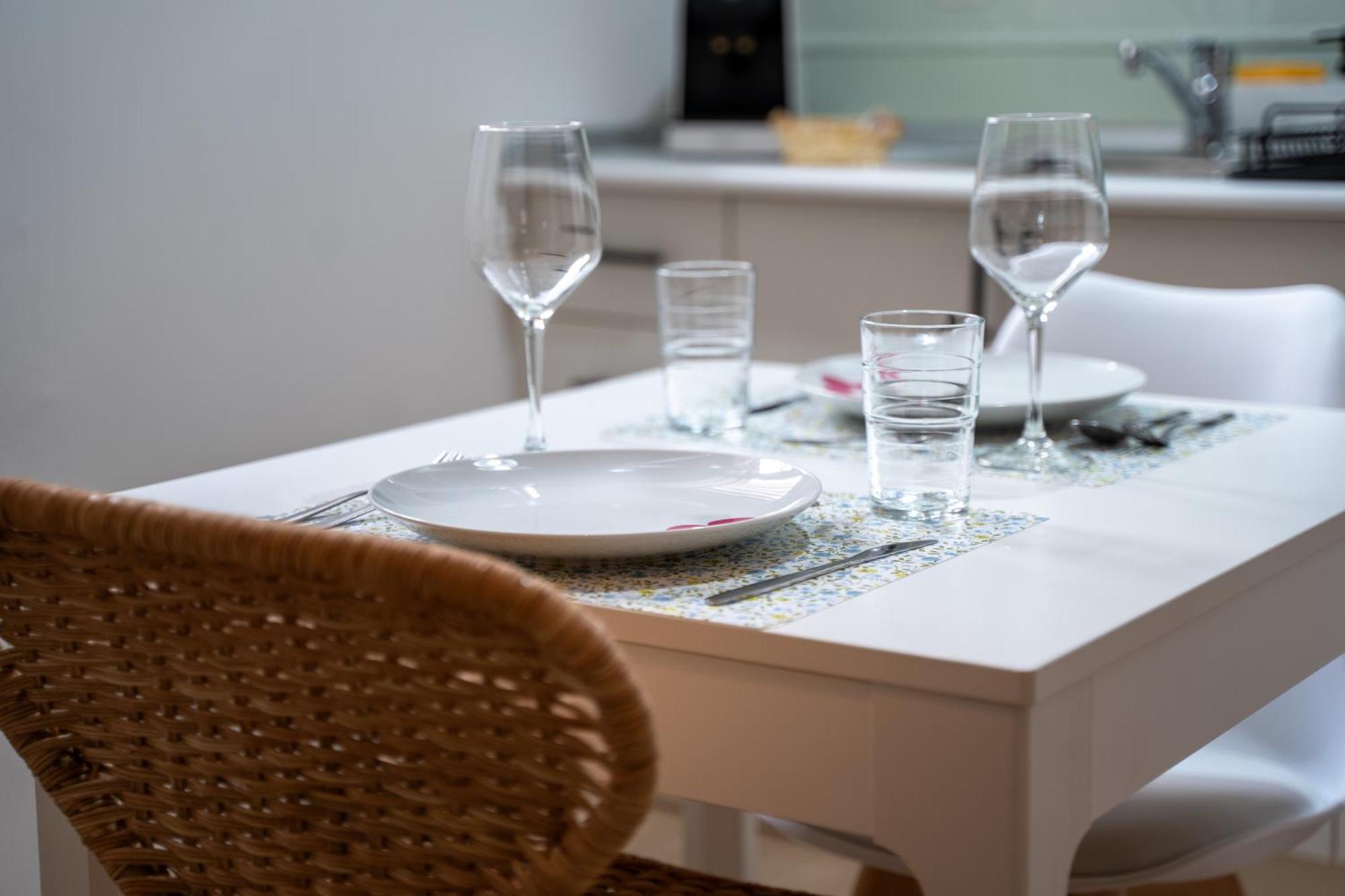 Apartamento En El Corazon De Granada - Cochera Luaran gambar