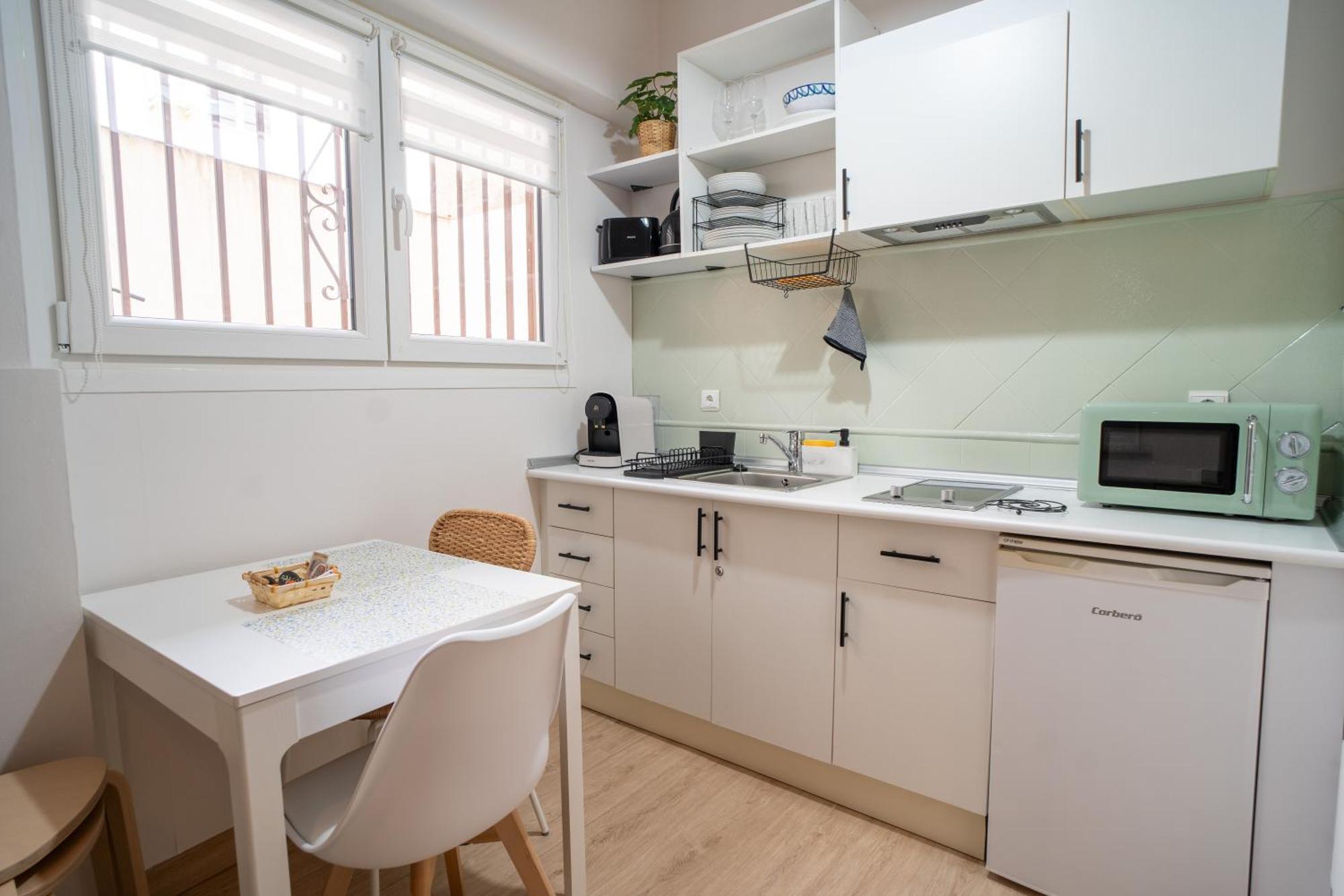 Apartamento En El Corazon De Granada - Cochera Luaran gambar