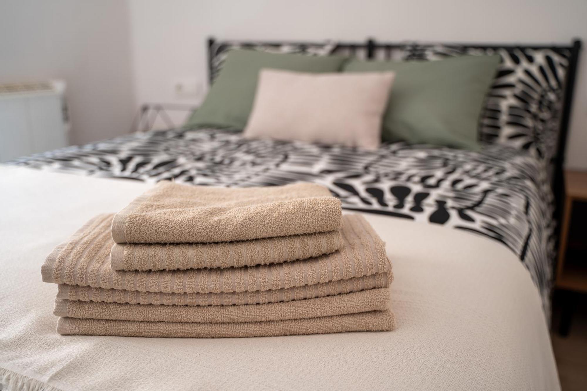 Apartamento En El Corazon De Granada - Cochera Luaran gambar